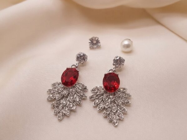 ear ring red n1
